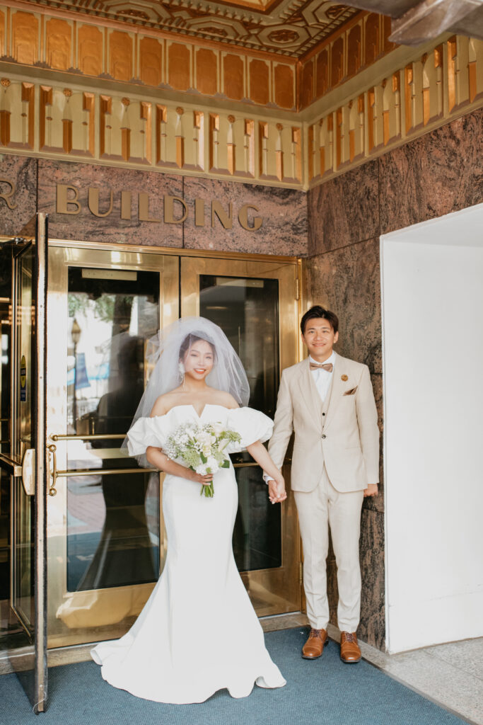 Fort Worth courthouse elopement by Jennifer Aguirre Photography